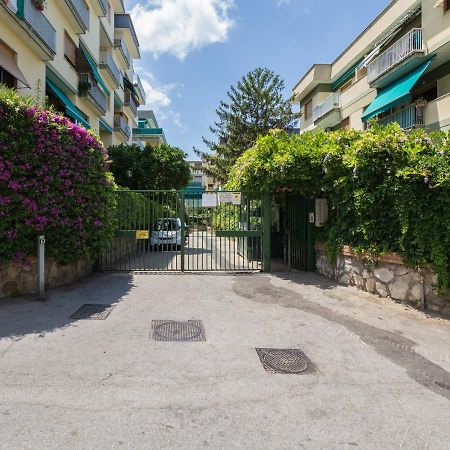 Azzurro Park Suite - De Vivo Realty סורנטו מראה חיצוני תמונה